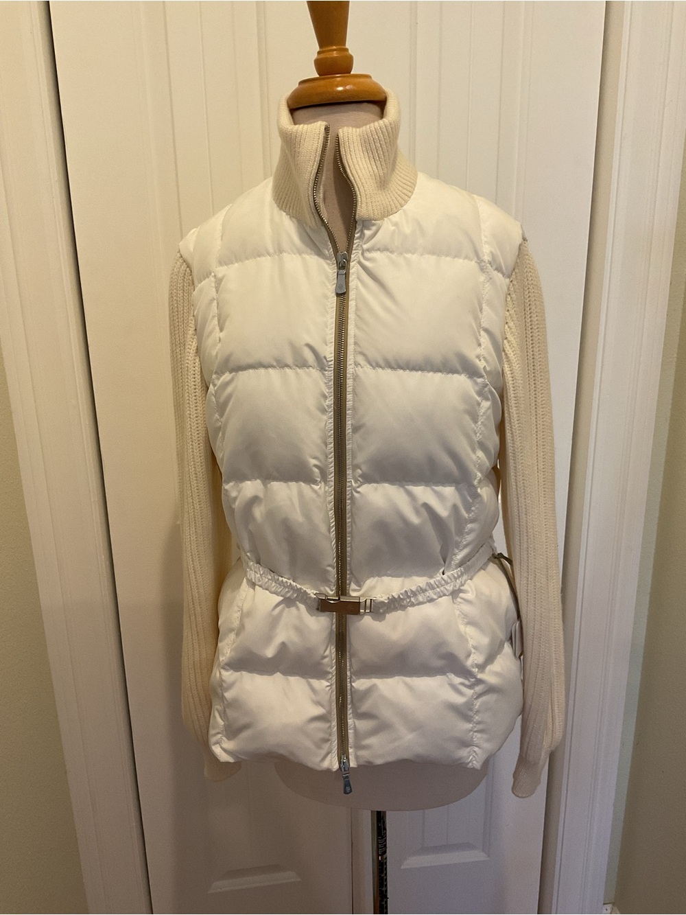 Eleventy White Puffer Jacket Size XL